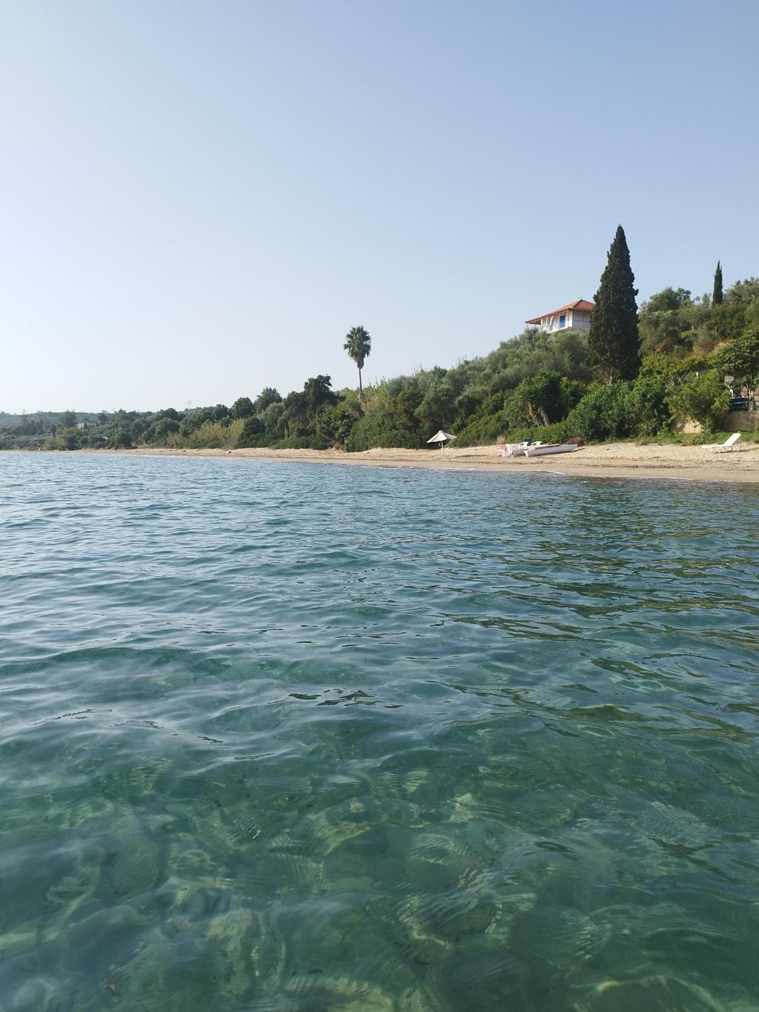 Takis Haikos House Two Minutes Walk To The Beach Peroulia Vounaria Exterior photo
